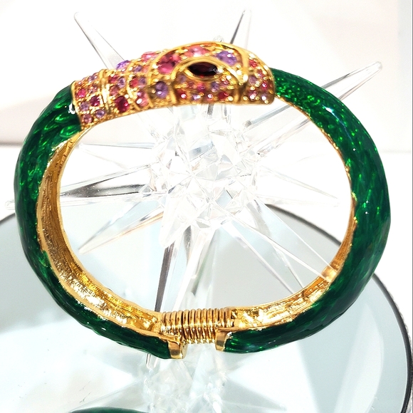 Vintage KENNETH LANE Emerald Jeweled Snake Clamper Bracelet - Picture 1 of 6
